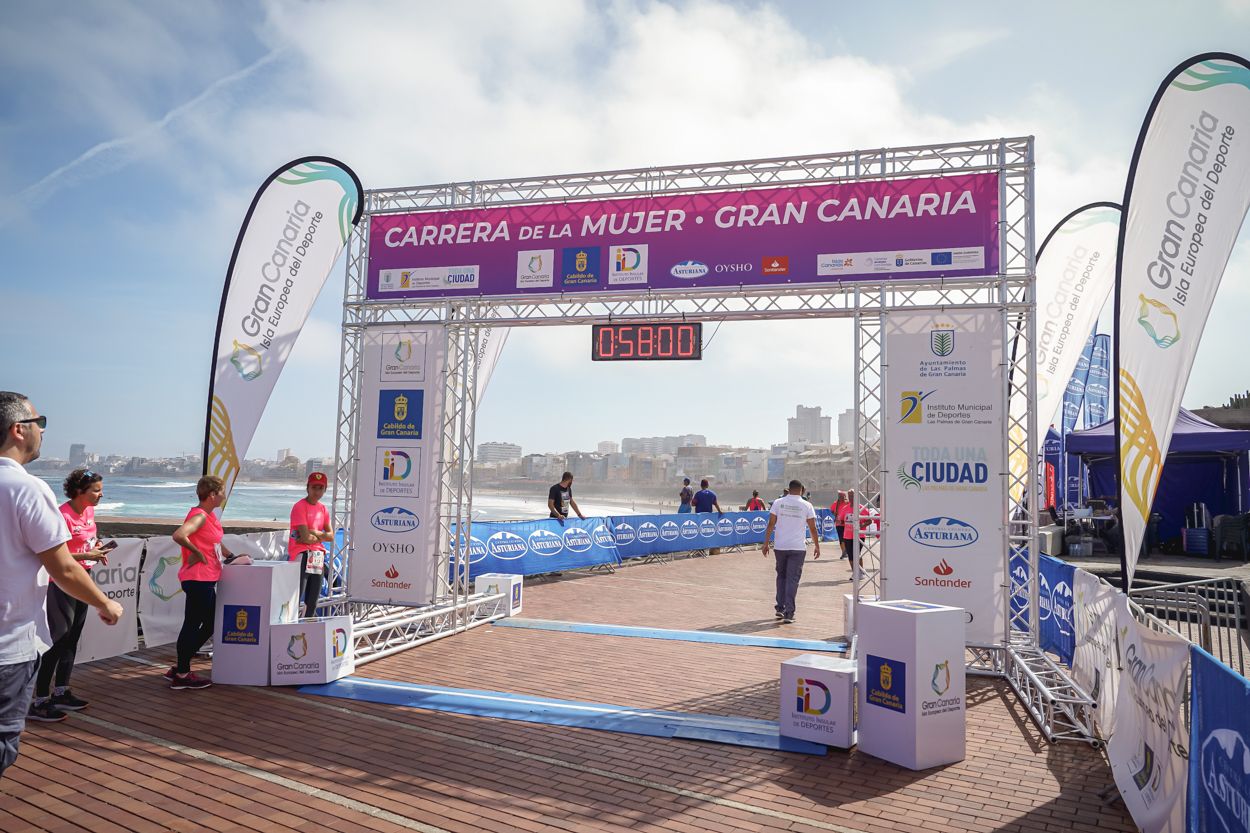 Las fotos de meta de la Carrera de la Mujer de Gran Canaria 11 57 10 15701 O