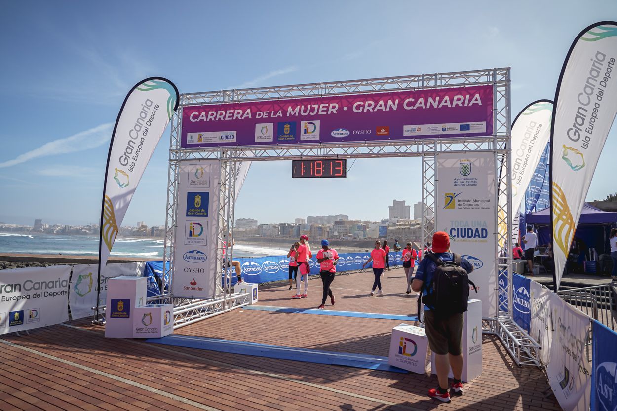 Las fotos de meta de la Carrera de la Mujer de Gran Canaria 12 17 23 15701 O