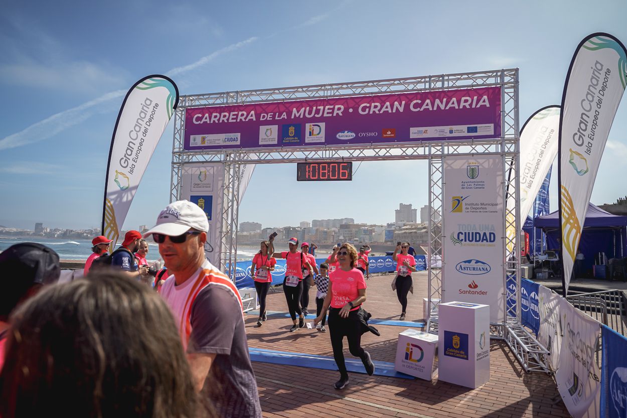 Las fotos de meta de la Carrera de la Mujer de Gran Canaria 12 07 16 15701 O