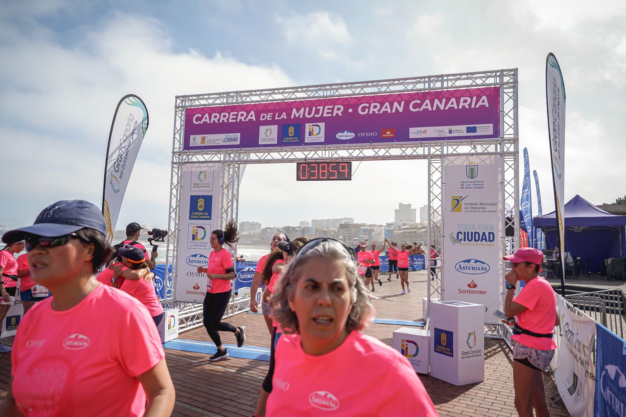 Las fotos de meta de la Carrera de la Mujer de Gran Canaria 11 38 10 15701 O