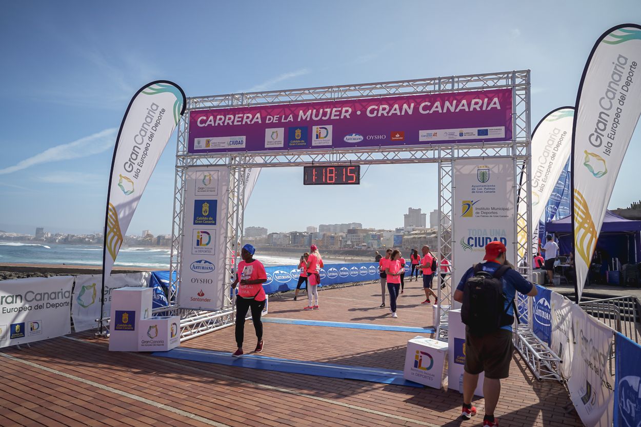 Las fotos de meta de la Carrera de la Mujer de Gran Canaria 12 17 25 15701 O
