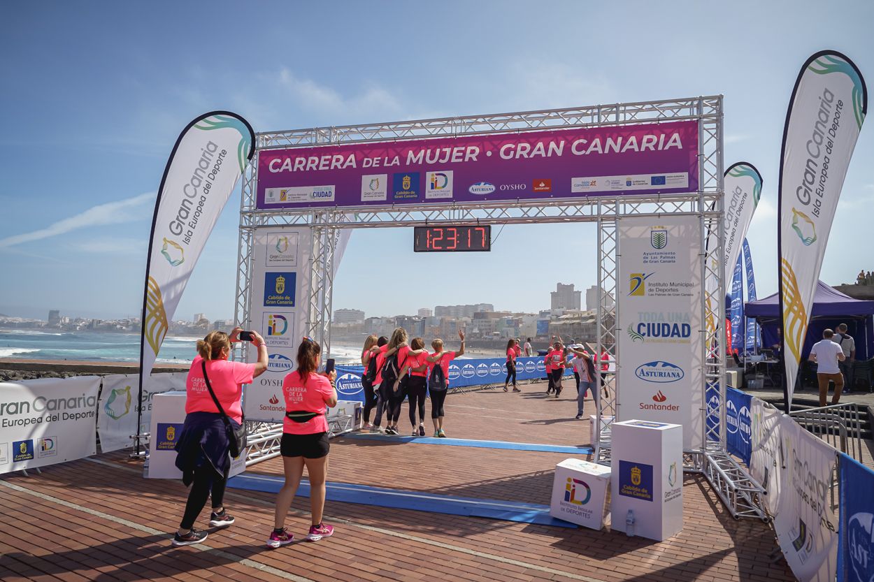 Las fotos de meta de la Carrera de la Mujer de Gran Canaria 12 22 28 15701 O