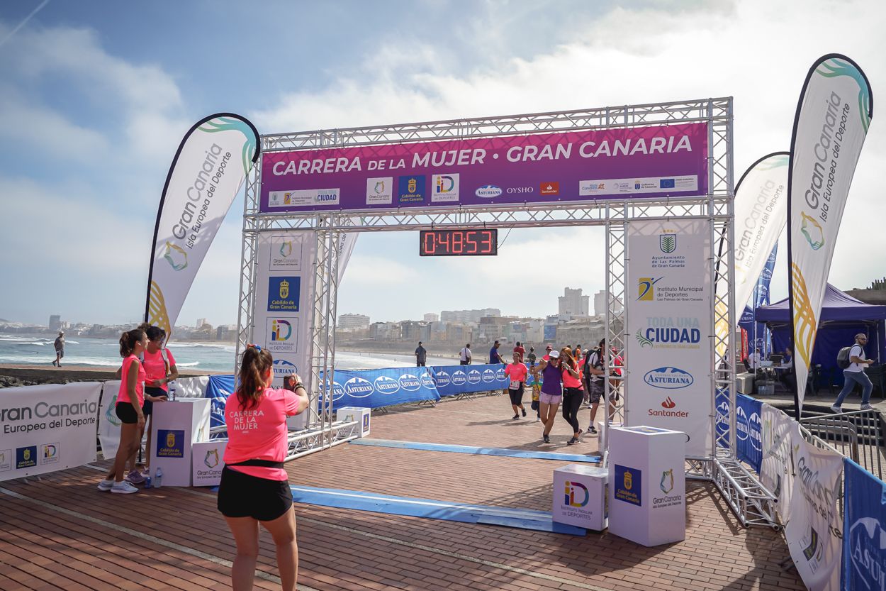Las fotos de meta de la Carrera de la Mujer de Gran Canaria 11 48 04 15701 O