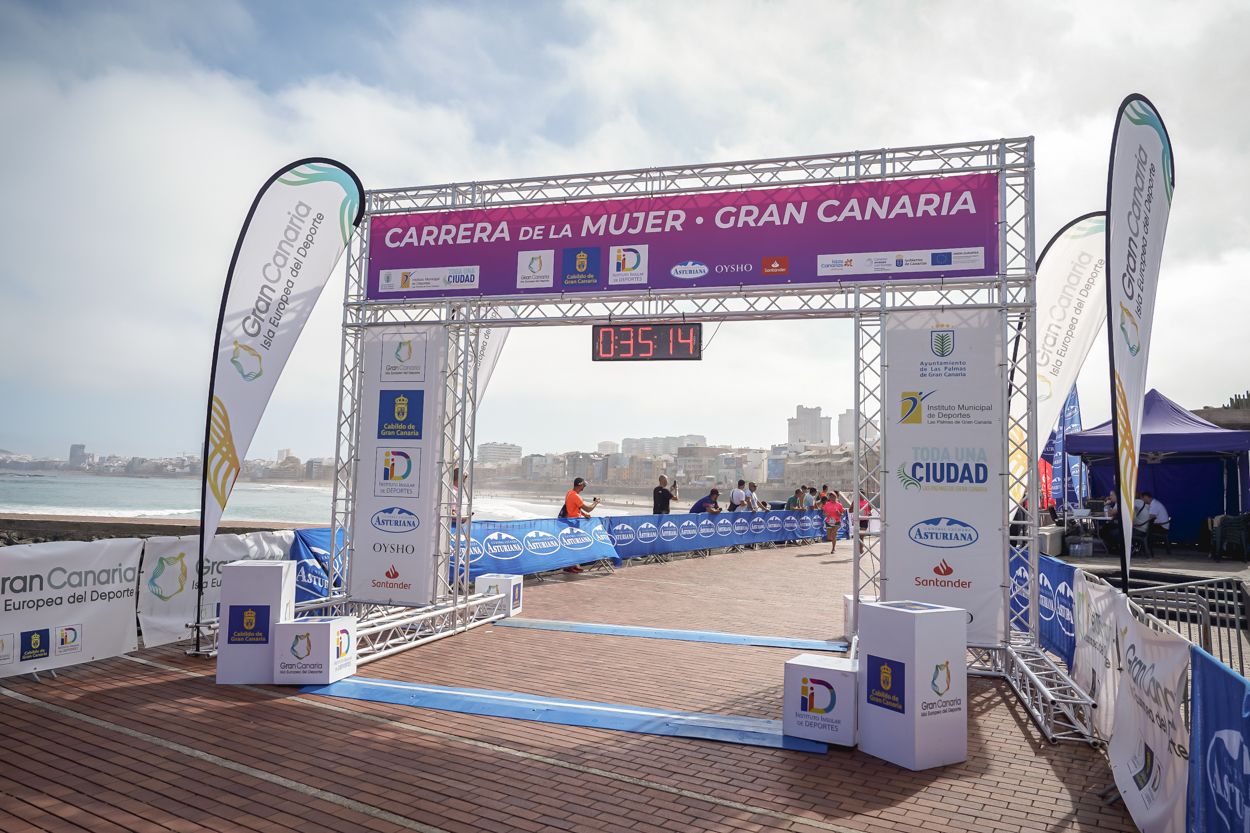 Las fotos de meta de la Carrera de la Mujer de Gran Canaria 11 34 25 15701 O