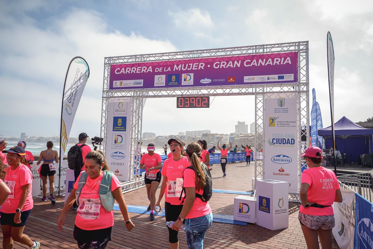 Las fotos de meta de la Carrera de la Mujer de Gran Canaria 11 38 13 15701 O