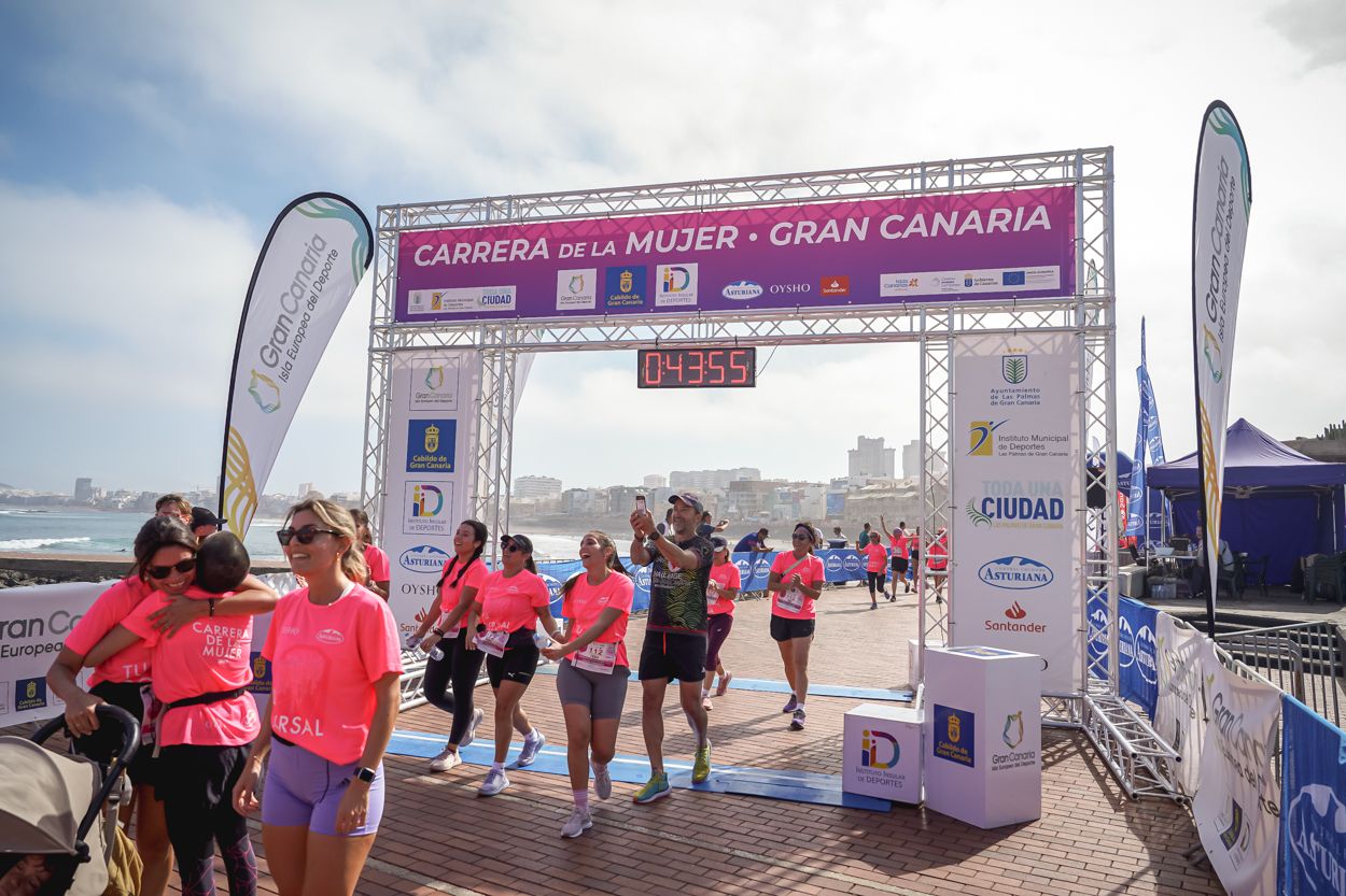 Las fotos de meta de la Carrera de la Mujer de Gran Canaria 11 43 06 15701 O