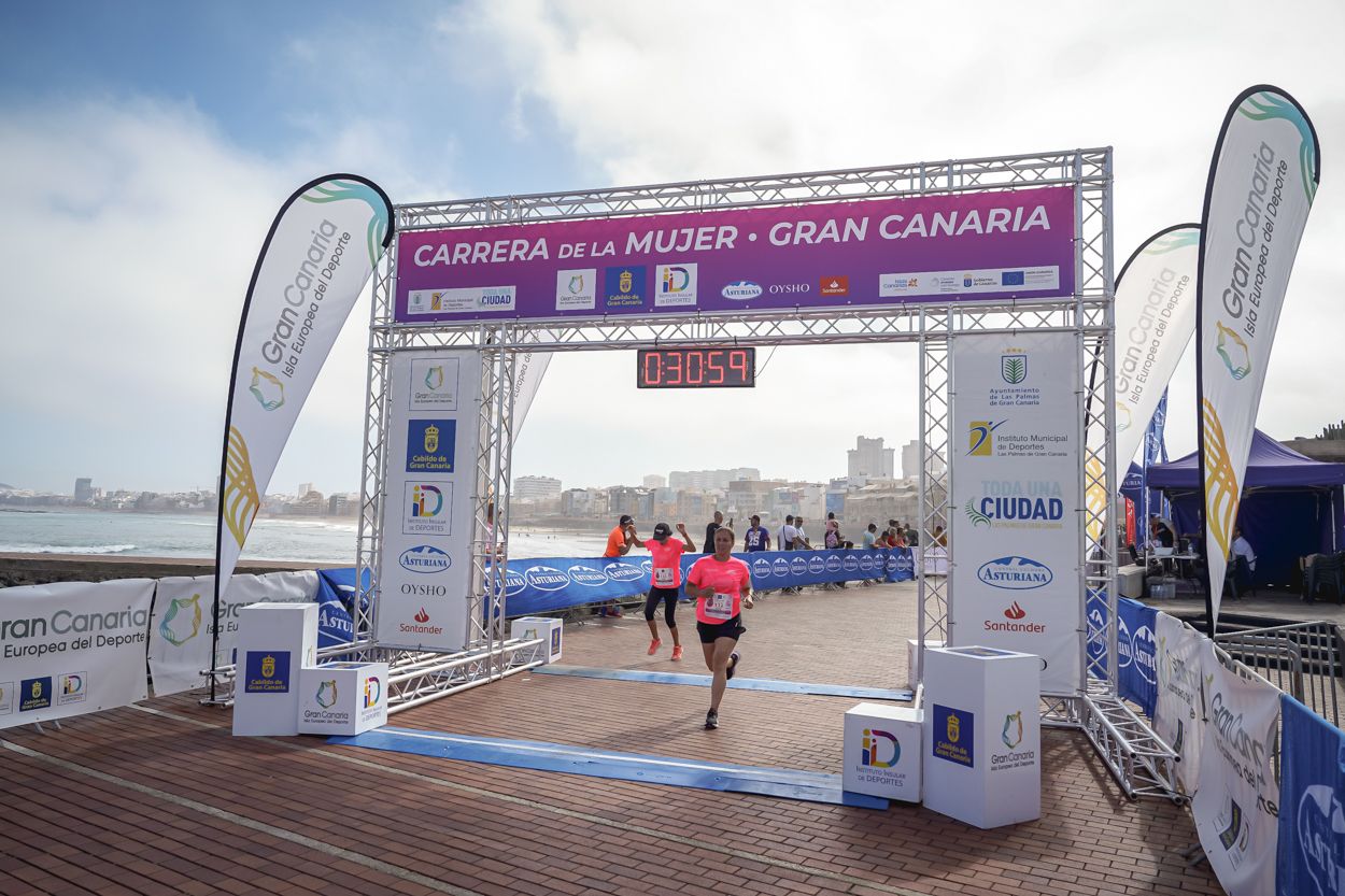 Las fotos de meta de la Carrera de la Mujer de Gran Canaria11 30 09 15701 O