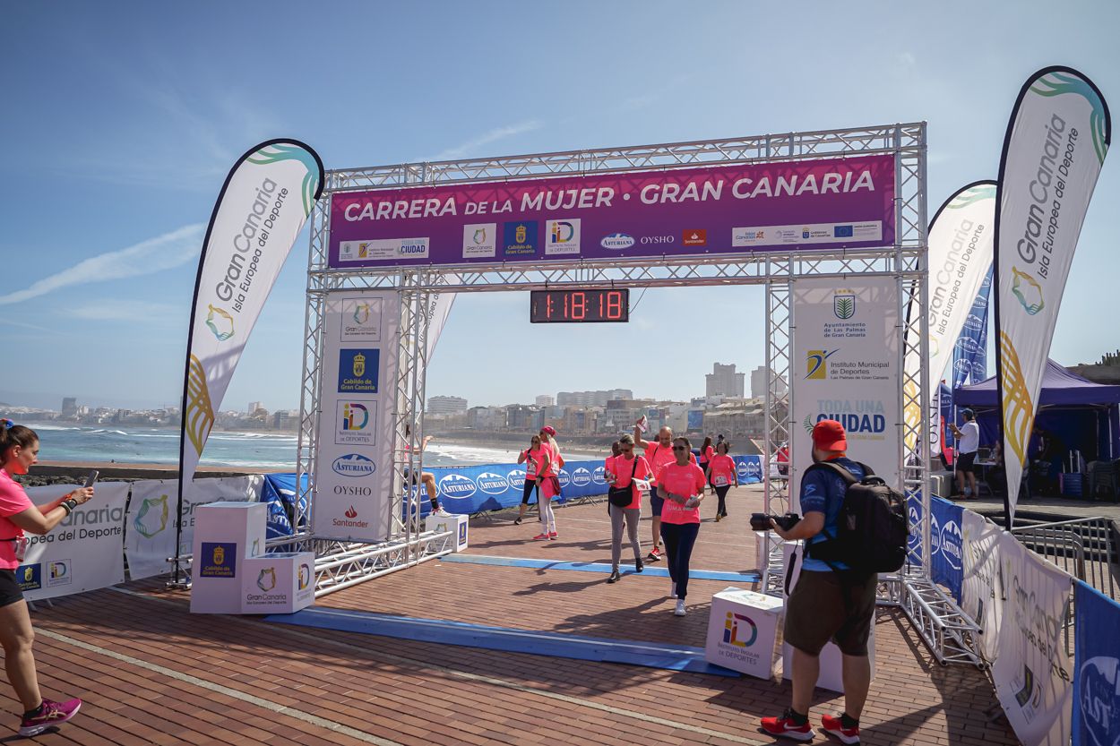 Las fotos de meta de la Carrera de la Mujer de Gran Canaria 12 17 29 15701 O
