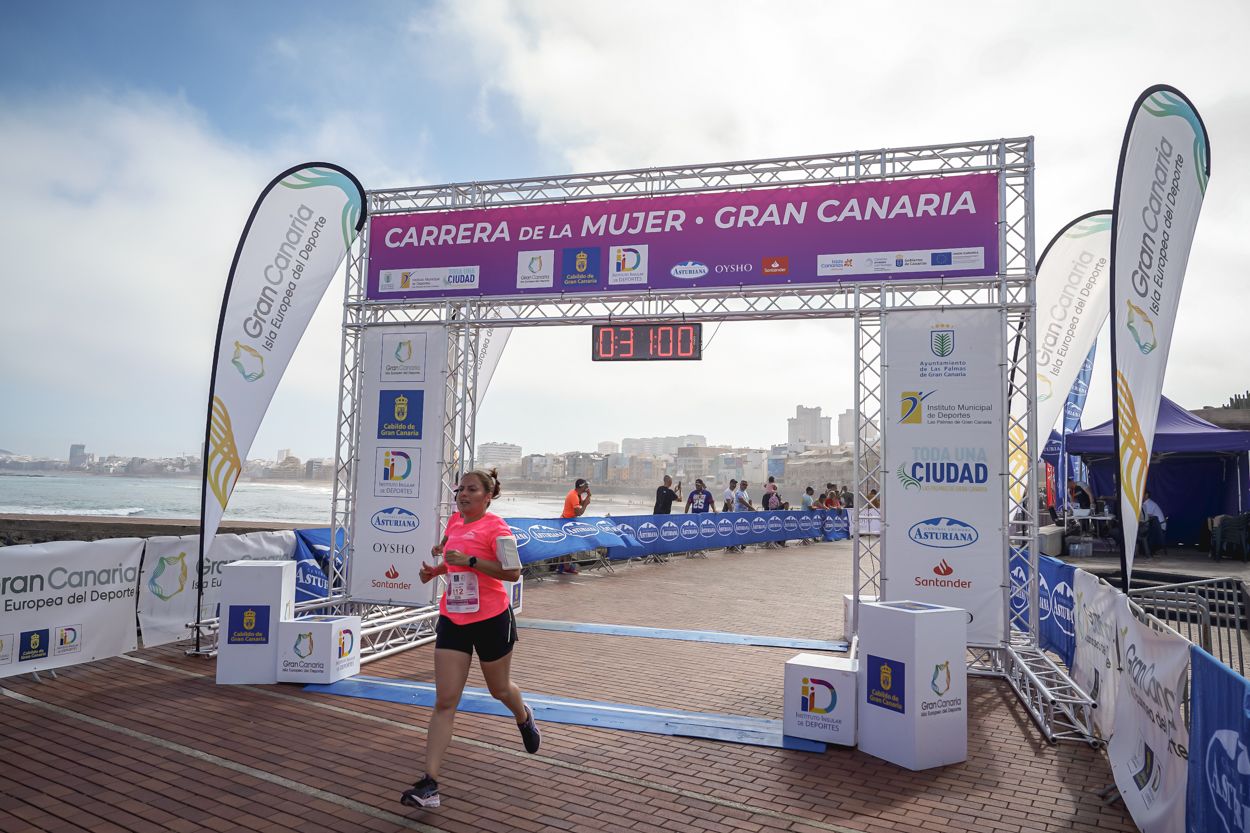 Las fotos de meta de la Carrera de la Mujer de Gran Canaria11 30 10 15701 O