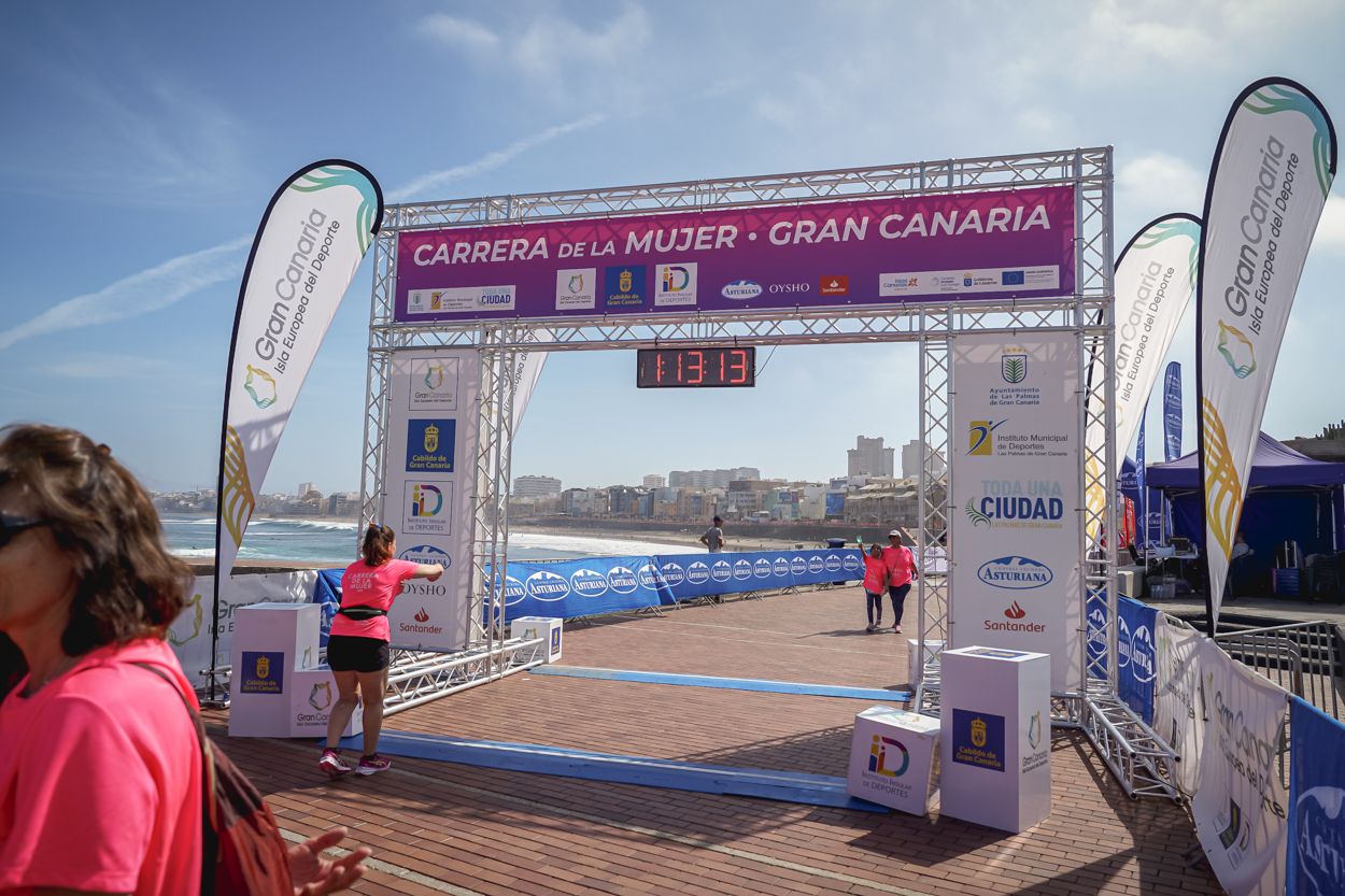 Las fotos de meta de la Carrera de la Mujer de Gran Canaria 12 12 24 15701 O