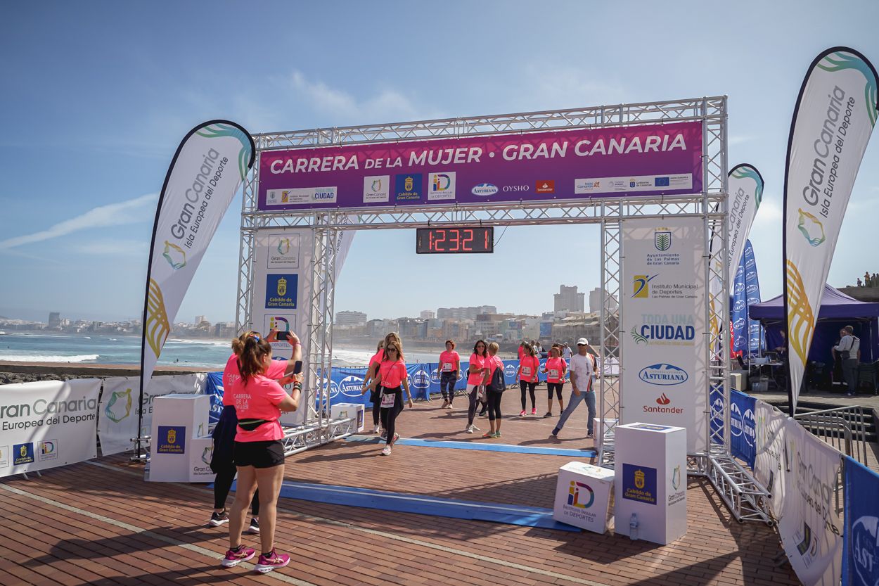 Las fotos de meta de la Carrera de la Mujer de Gran Canaria 12 22 32 15701 O