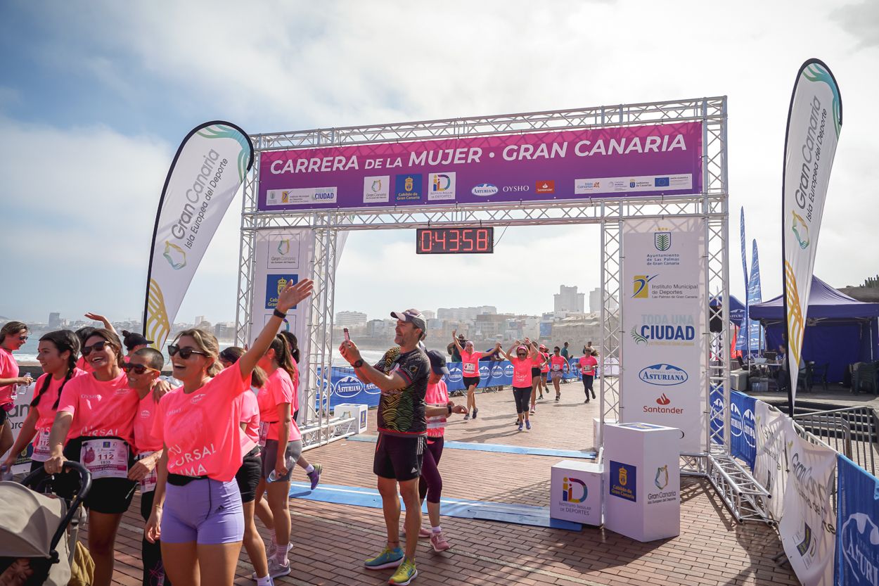 Las fotos de meta de la Carrera de la Mujer de Gran Canaria 11 43 09 15701 O
