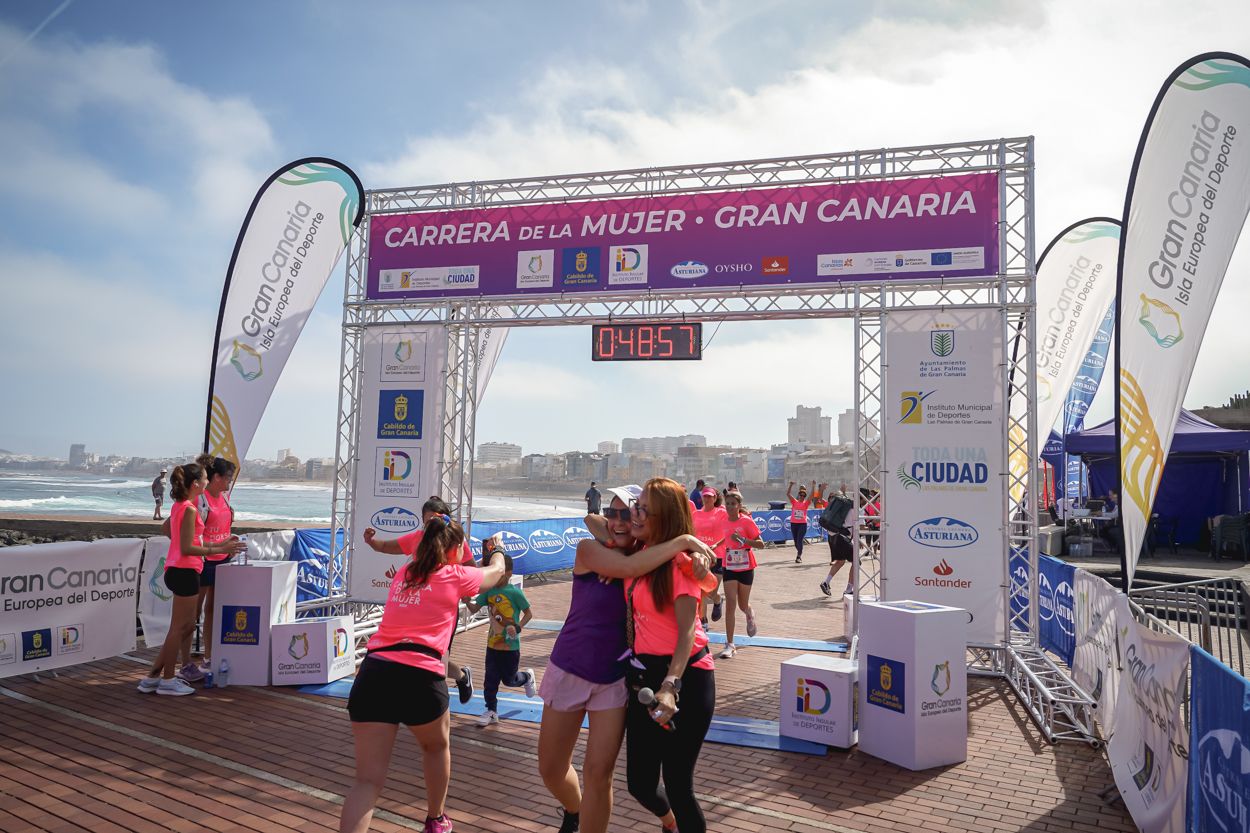 Las fotos de meta de la Carrera de la Mujer de Gran Canaria 11 48 08 15701 O