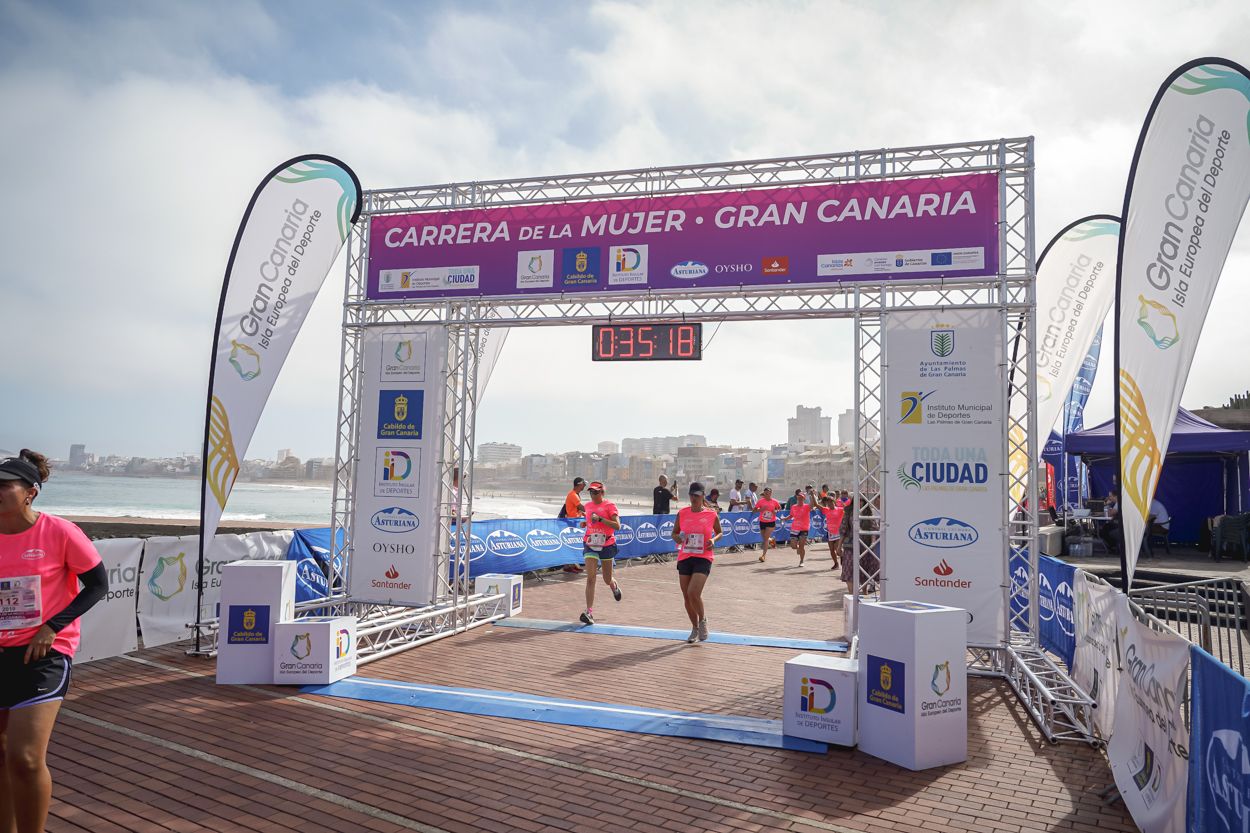 Las fotos de meta de la Carrera de la Mujer de Gran Canaria 11 34 29 15701 O