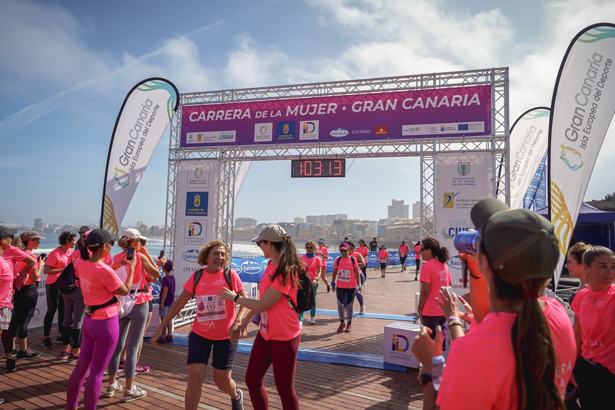 Las fotos de meta de la Carrera de la Mujer de Gran Canaria 12 02 24 15701 O