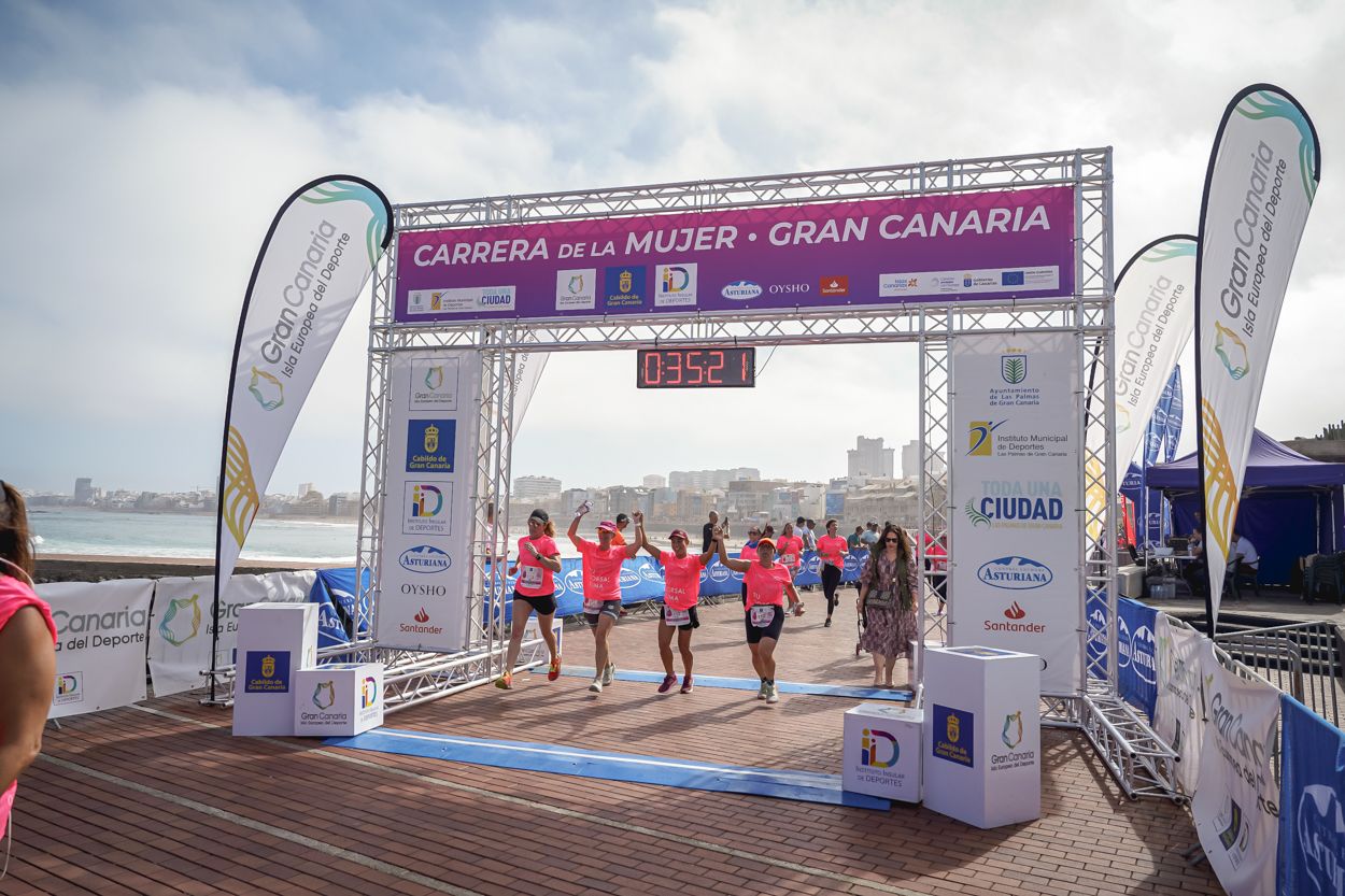 Las fotos de meta de la Carrera de la Mujer de Gran Canaria 11 34 32 15701 O