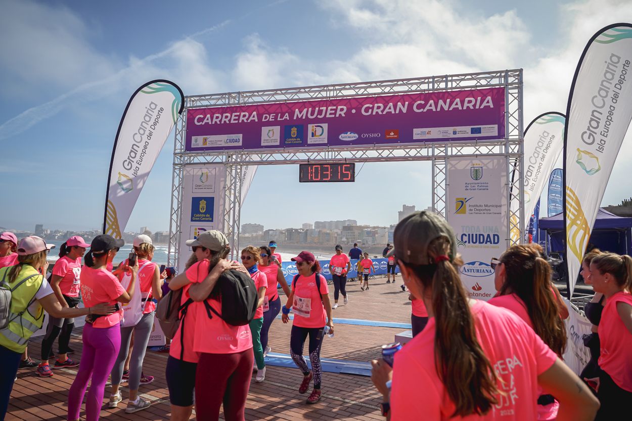 Las fotos de meta de la Carrera de la Mujer de Gran Canaria 12 02 26 15701 O