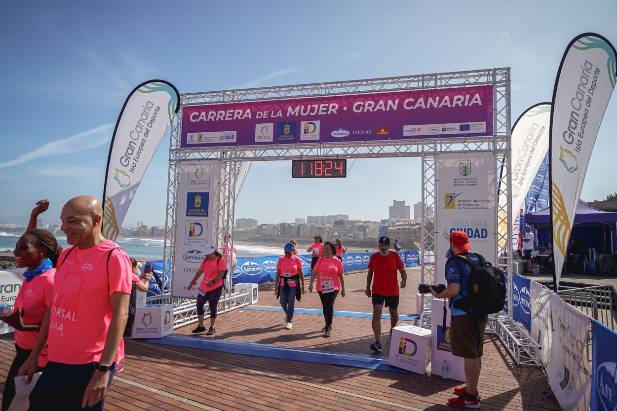 Las fotos de meta de la Carrera de la Mujer de Gran Canaria 12 17 35 15701 O