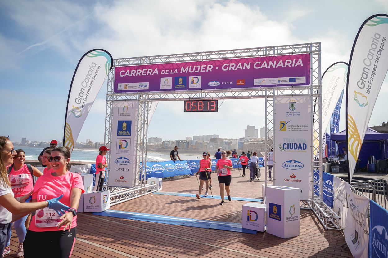 Las fotos de meta de la Carrera de la Mujer de Gran Canaria 11 57 23 15701 O