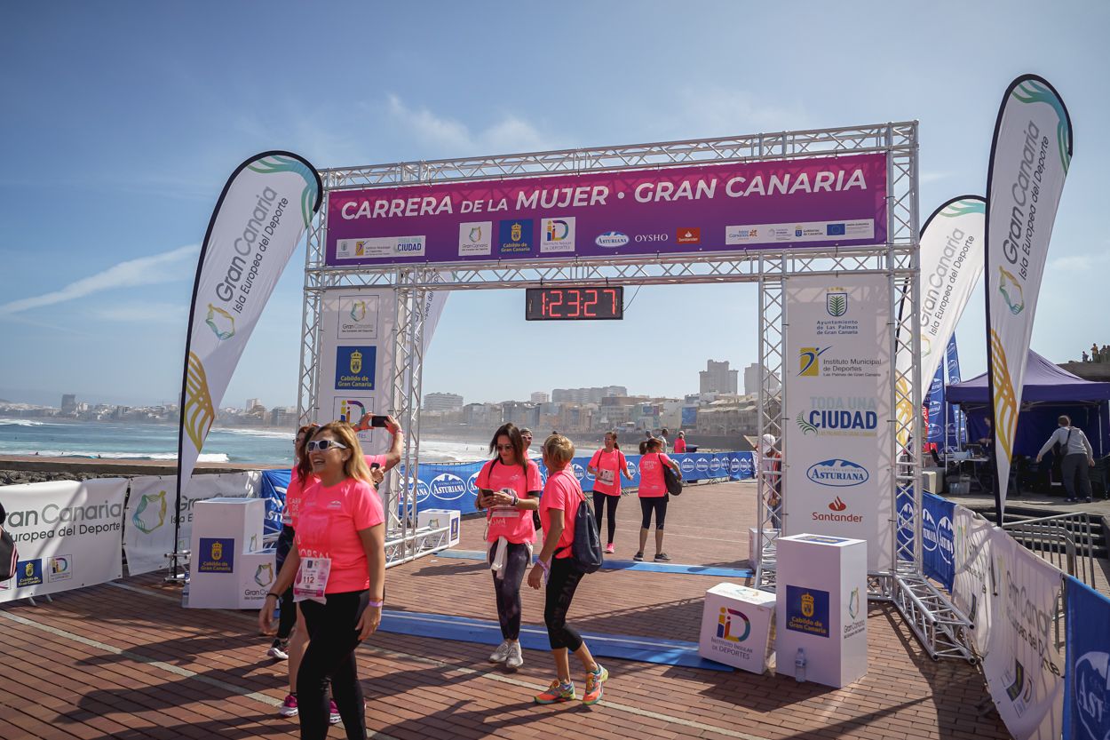 Las fotos de meta de la Carrera de la Mujer de Gran Canaria 12 22 38 15701 O