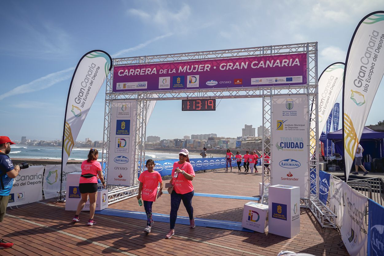 Las fotos de meta de la Carrera de la Mujer de Gran Canaria 12 12 30 15701 O