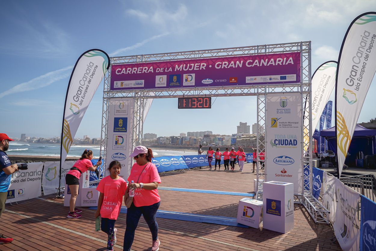 Las fotos de meta de la Carrera de la Mujer de Gran Canaria 12 12 31 15701 O