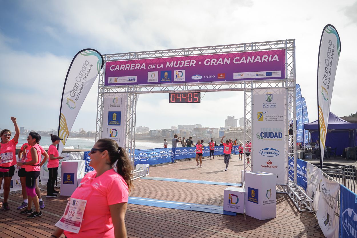 Las fotos de meta de la Carrera de la Mujer de Gran Canaria 11 43 16 15701 O