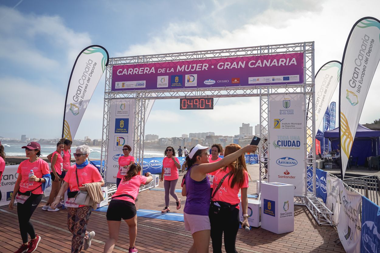Las fotos de meta de la Carrera de la Mujer de Gran Canaria 11 48 15 15701 O