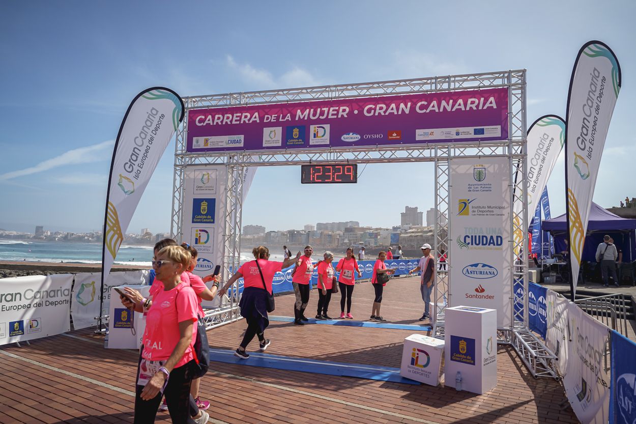 Las fotos de meta de la Carrera de la Mujer de Gran Canaria 12 22 40 15701 O