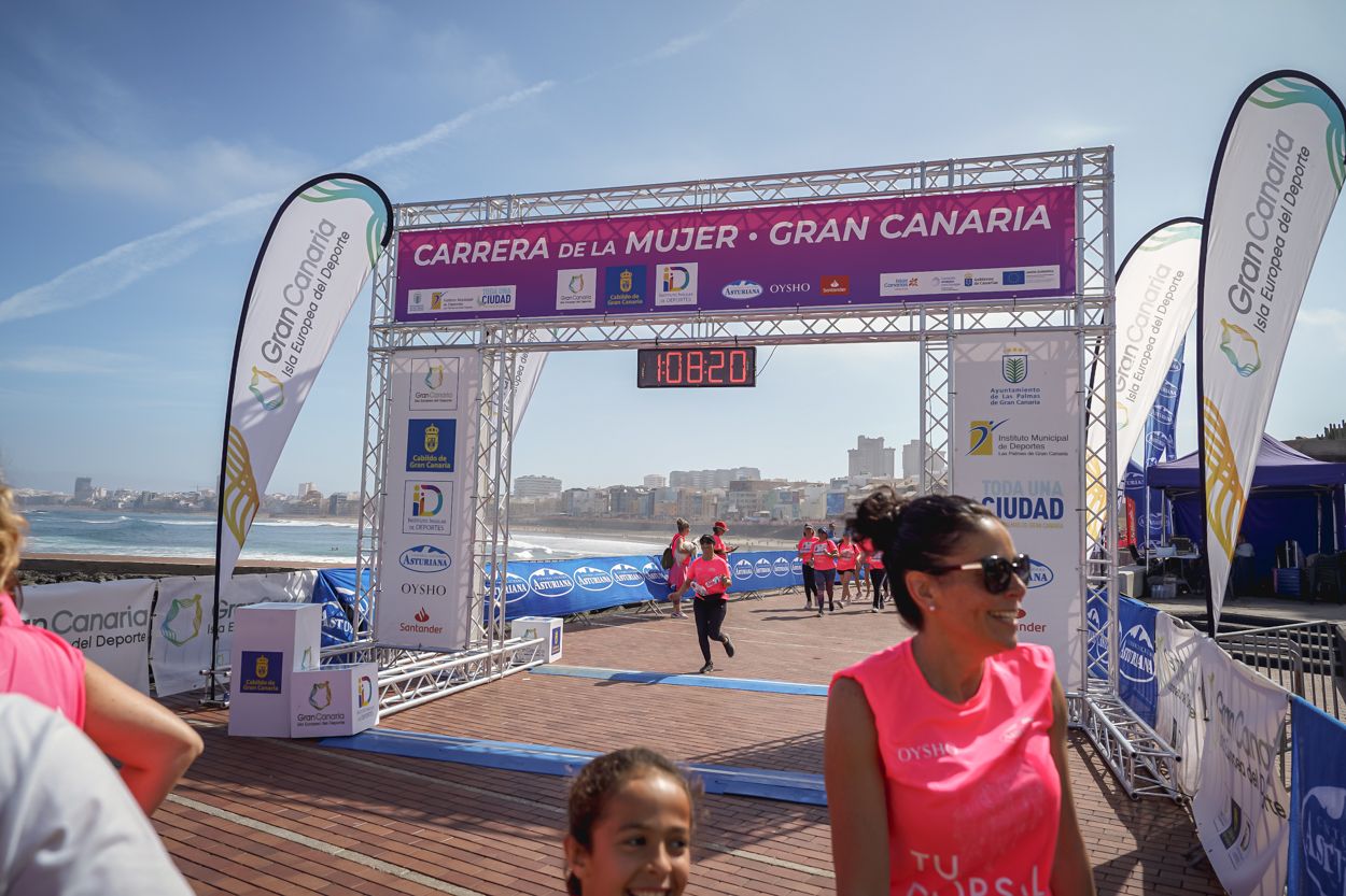 Las fotos de meta de la Carrera de la Mujer de Gran Canaria 12 07 31 15701 O