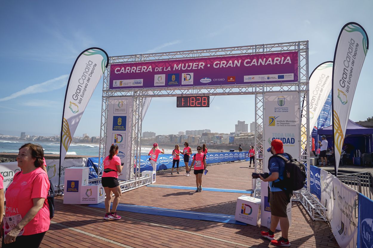 Las fotos de meta de la Carrera de la Mujer de Gran Canaria 12 17 39 15701 O