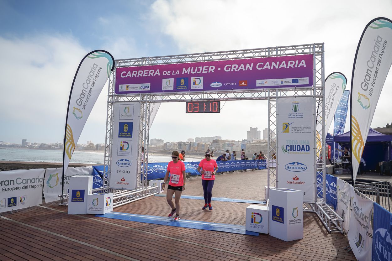 Las fotos de meta de la Carrera de la Mujer de Gran Canaria11 30 21 15701 O