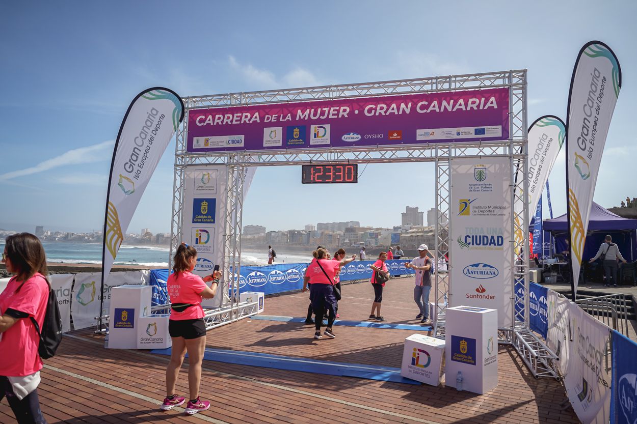Las fotos de meta de la Carrera de la Mujer de Gran Canaria 12 22 41 15701 O