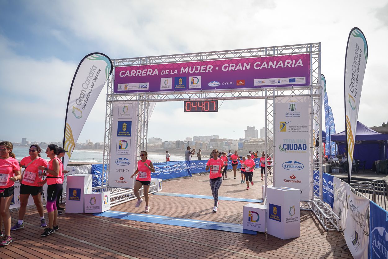 Las fotos de meta de la Carrera de la Mujer de Gran Canaria 11 43 18 15701 O