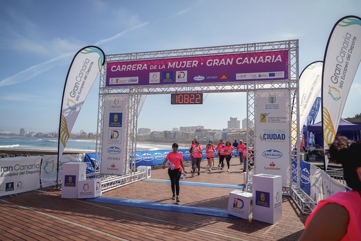 Las fotos de meta de la Carrera de la Mujer de Gran Canaria 12 07 33 15701 O