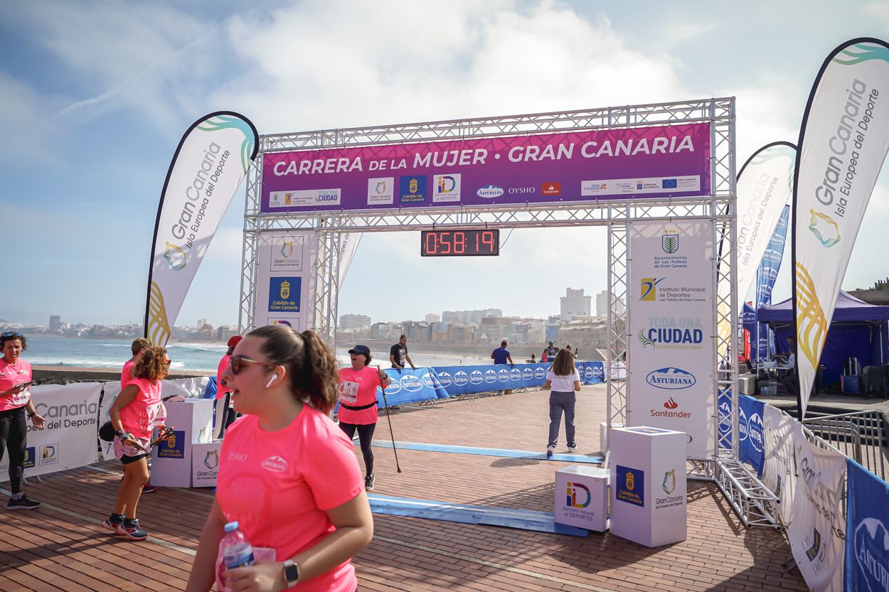 Las fotos de meta de la Carrera de la Mujer de Gran Canaria 11 57 29 15701 O