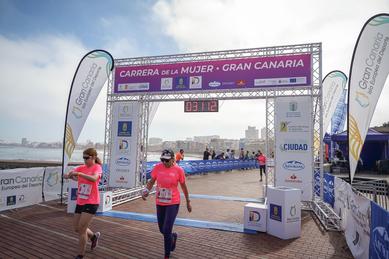 Las fotos de meta de la Carrera de la Mujer de Gran Canaria11 30 23 15701 O
