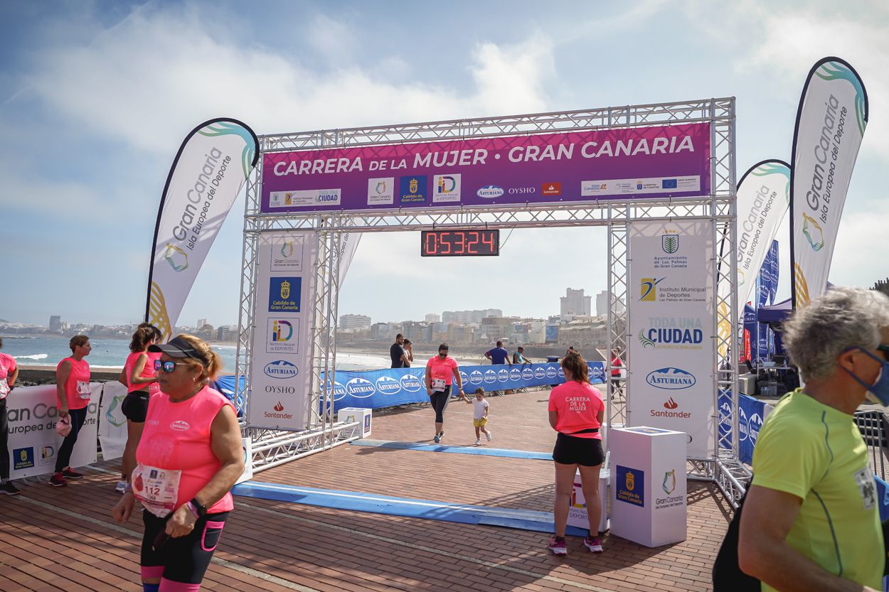Las fotos de meta de la Carrera de la Mujer de Gran Canaria 11 52 35 15701 O