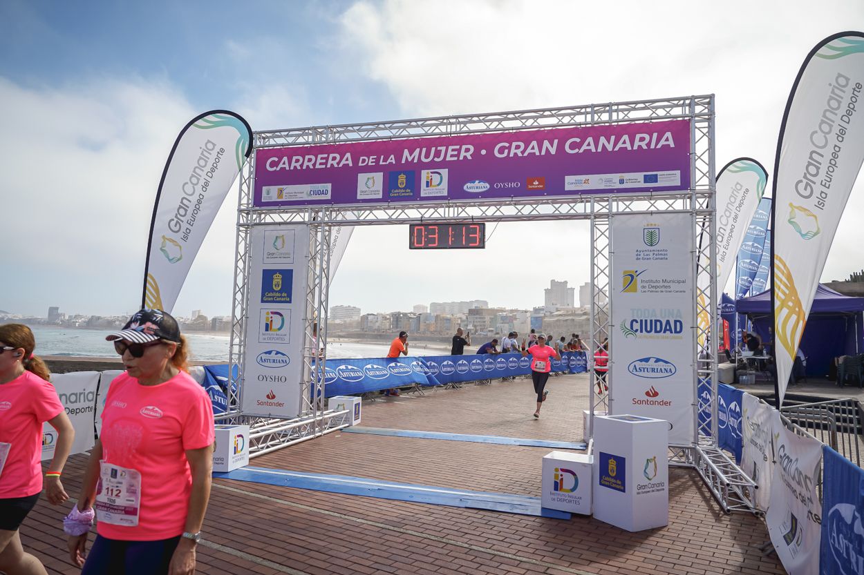 Las fotos de meta de la Carrera de la Mujer de Gran Canaria11 30 24 15701 O
