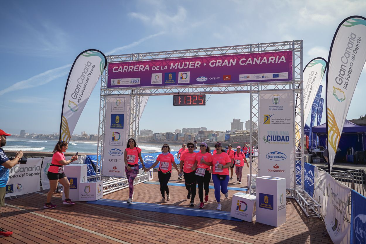 Las fotos de meta de la Carrera de la Mujer de Gran Canaria 12 12 36 15701 O