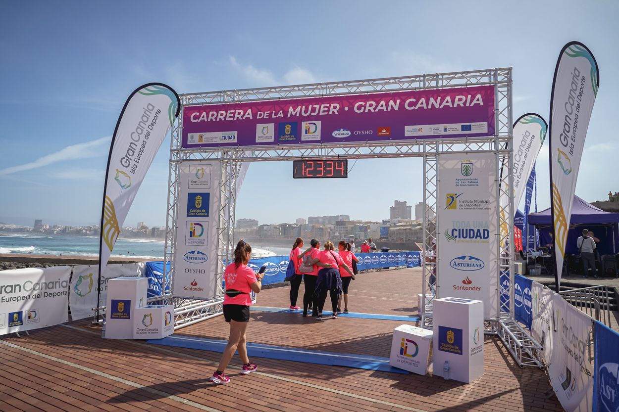 Las fotos de meta de la Carrera de la Mujer de Gran Canaria 12 22 45 15701 O