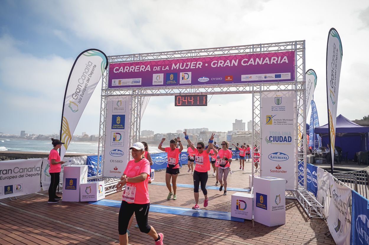 Las fotos de meta de la Carrera de la Mujer de Gran Canaria 11 43 22 15701 O