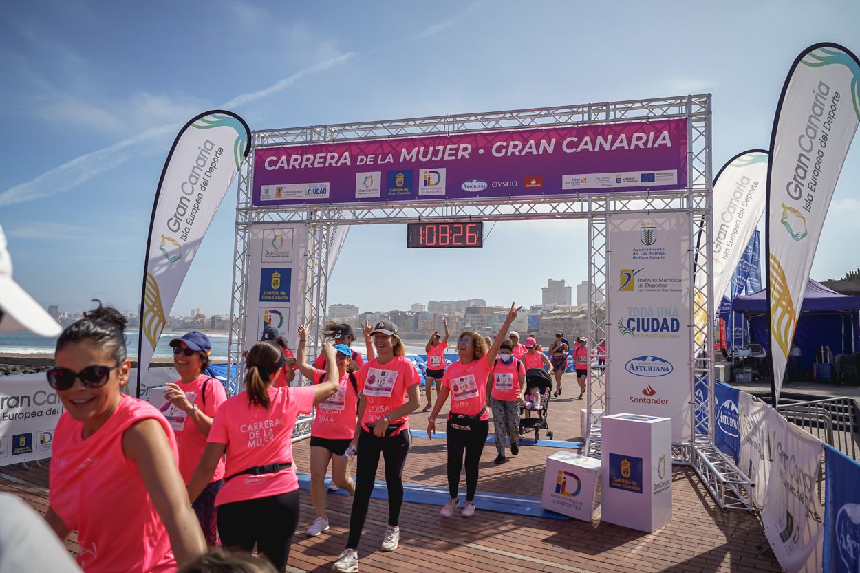Las fotos de meta de la Carrera de la Mujer de Gran Canaria 12 07 37 15701 O
