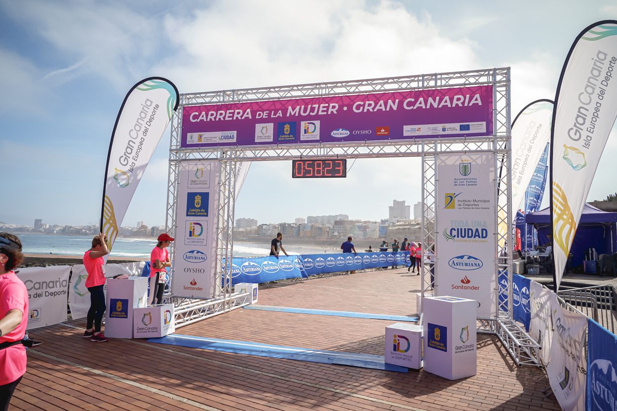 Las fotos de meta de la Carrera de la Mujer de Gran Canaria 11 57 33 15701 O