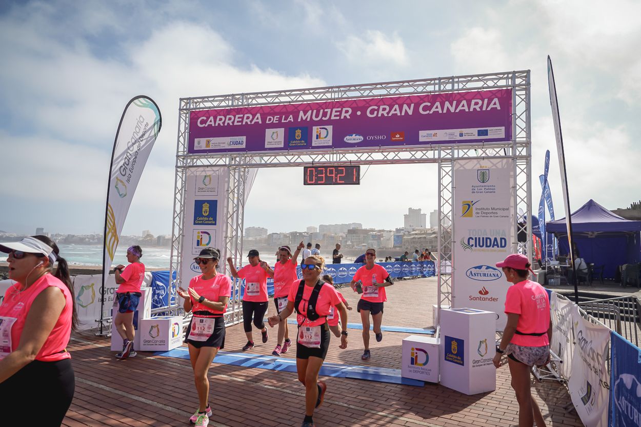 Las fotos de meta de la Carrera de la Mujer de Gran Canaria 11 38 31 15701 O