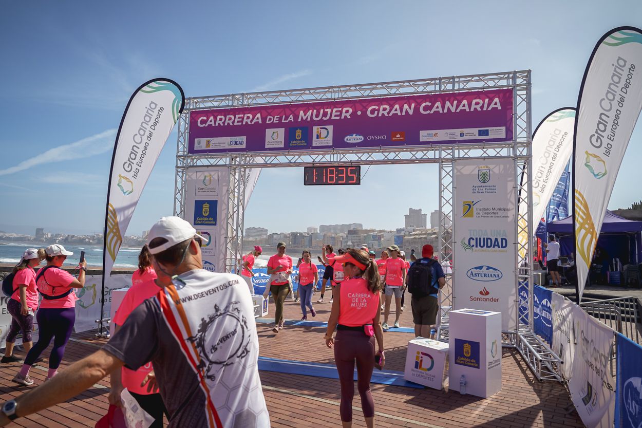 Las fotos de meta de la Carrera de la Mujer de Gran Canaria 12 17 46 15701 O