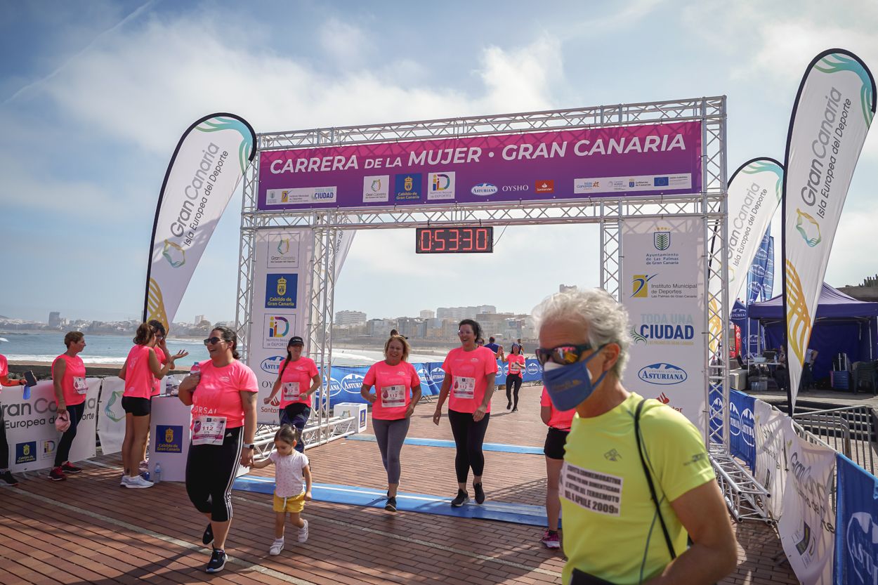 Las fotos de meta de la Carrera de la Mujer de Gran Canaria 11 52 41 15701 O
