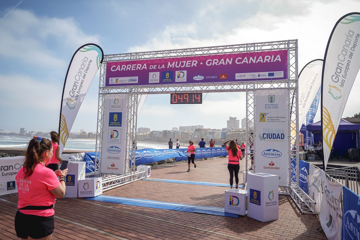 Las fotos de meta de la Carrera de la Mujer de Gran Canaria 11 48 25 15701 O