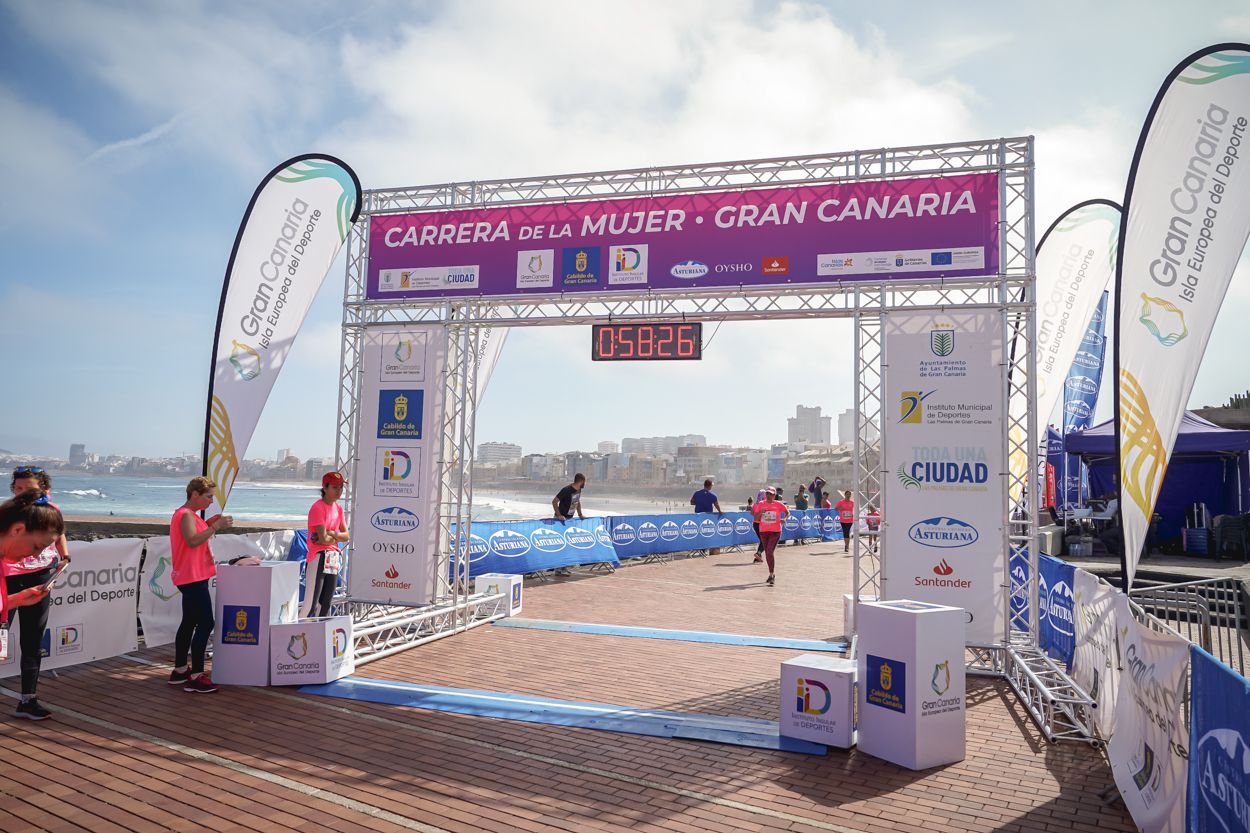 Las fotos de meta de la Carrera de la Mujer de Gran Canaria 11 57 37 15701 O