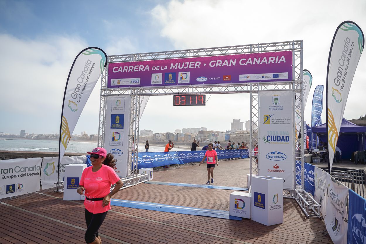 Las fotos de meta de la Carrera de la Mujer de Gran Canaria11 30 30 15701 O